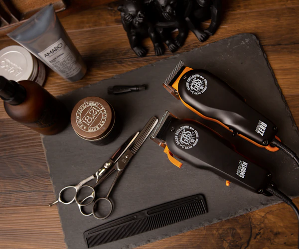 Fratii Barber Interior